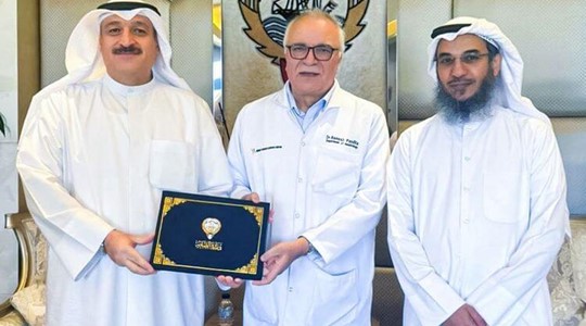 Kuwait honours veteran Indian doctor for over three decades of service